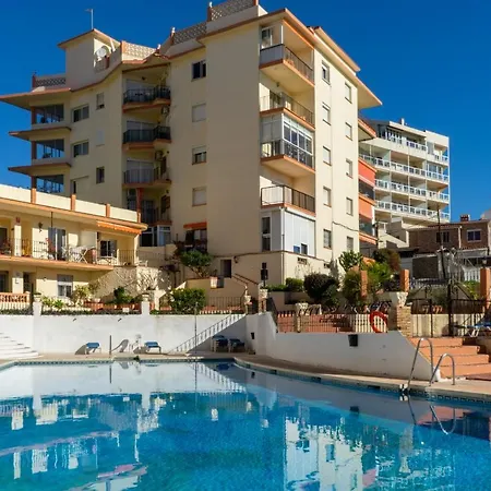Lovely Beachfront Flat With Sunny Balcony Ref 40 * Фуэнхирола